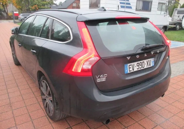 Volvo V60 cena 47000 przebieg: 71900, rok produkcji 2018 z Strzelno małe 79